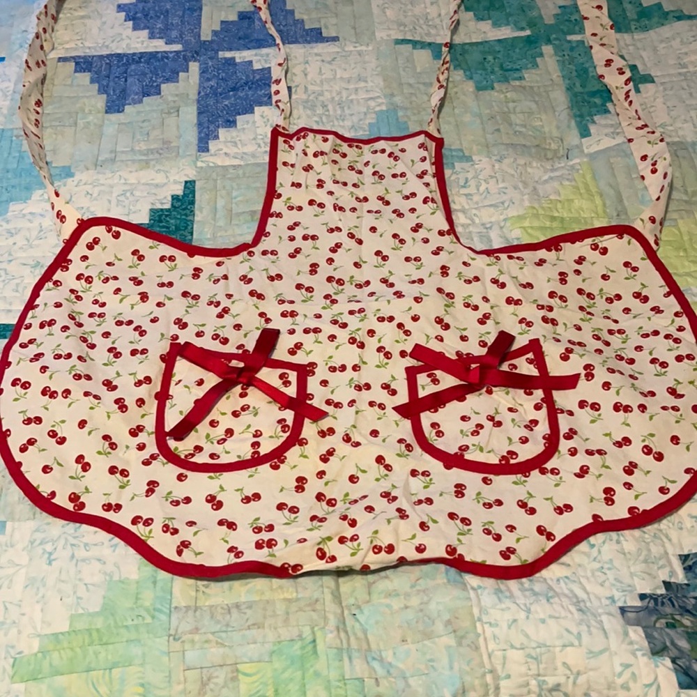 🍒Retro cherry apron